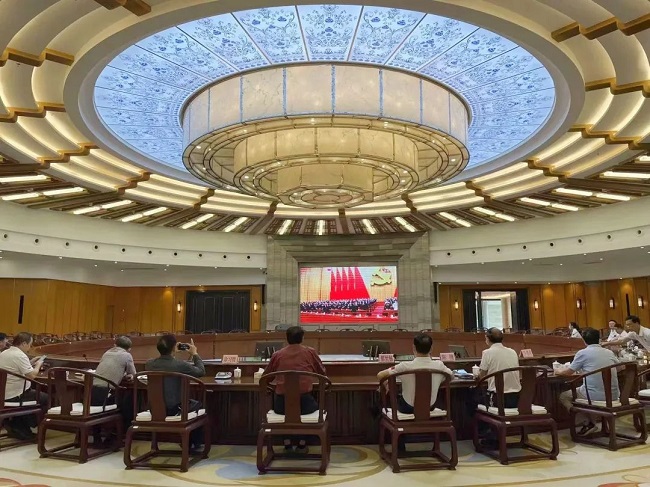 振奋人心！广东文理组织师生收听收看二十大开幕盛况
