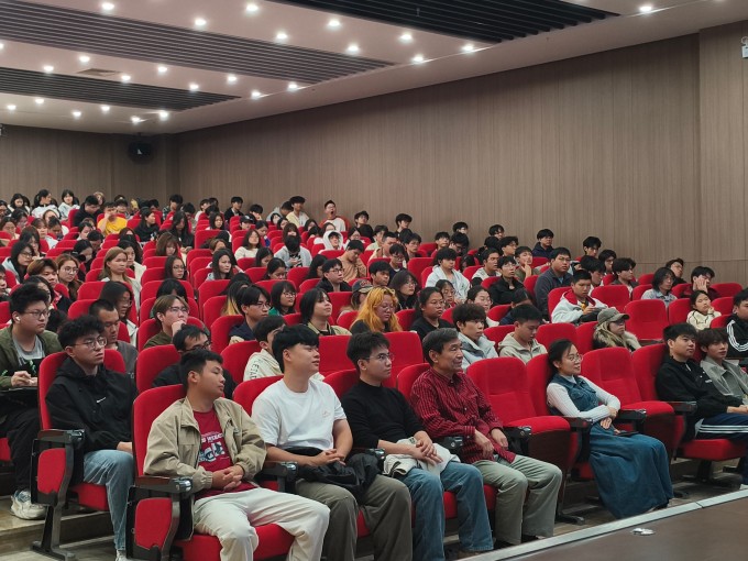 聚焦游戏美术行业前沿——艺术与传媒学院邀请企业进校开展专场宣讲